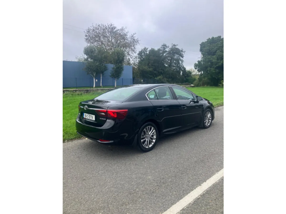 Toyota Avensis 1.6 D LUNA 4DR - Image 5