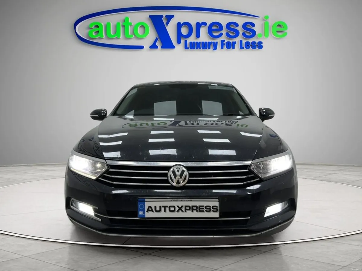 Volkswagen Passat 2.0 Highline, Manual - Image 3