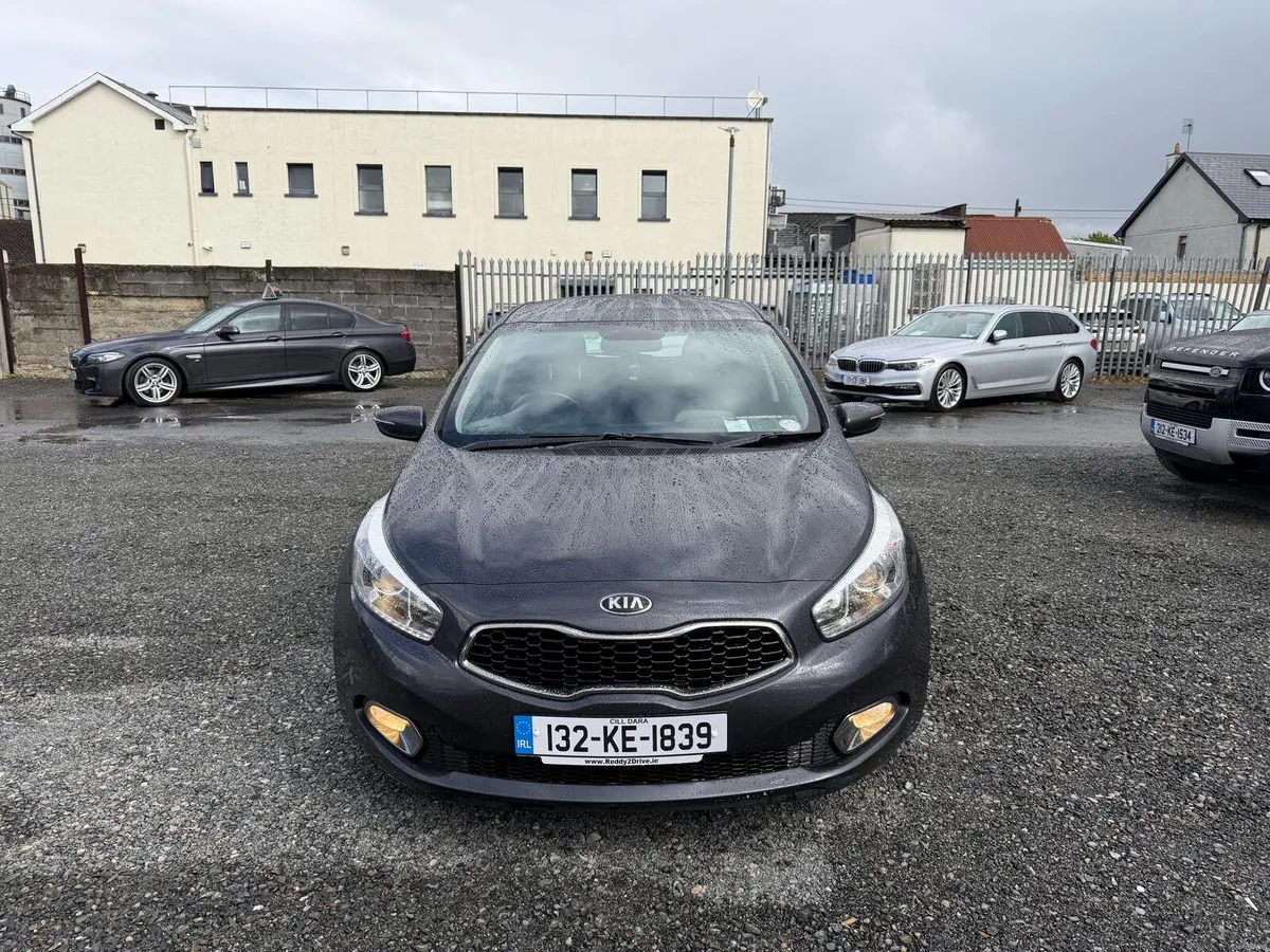 132 KIA CEED 3, 1.6 CRDI 5 DOOR HATCH 6 SPEED - Image 2