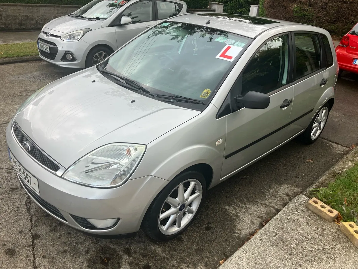 Ford fiesta - Image 2