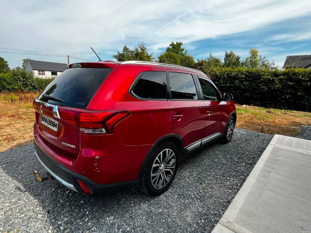 Mitsubishi Outlander 2016 - Image 1