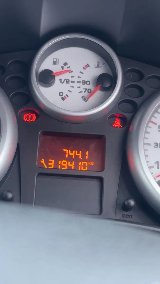 Peugeot 207 - Image 5
