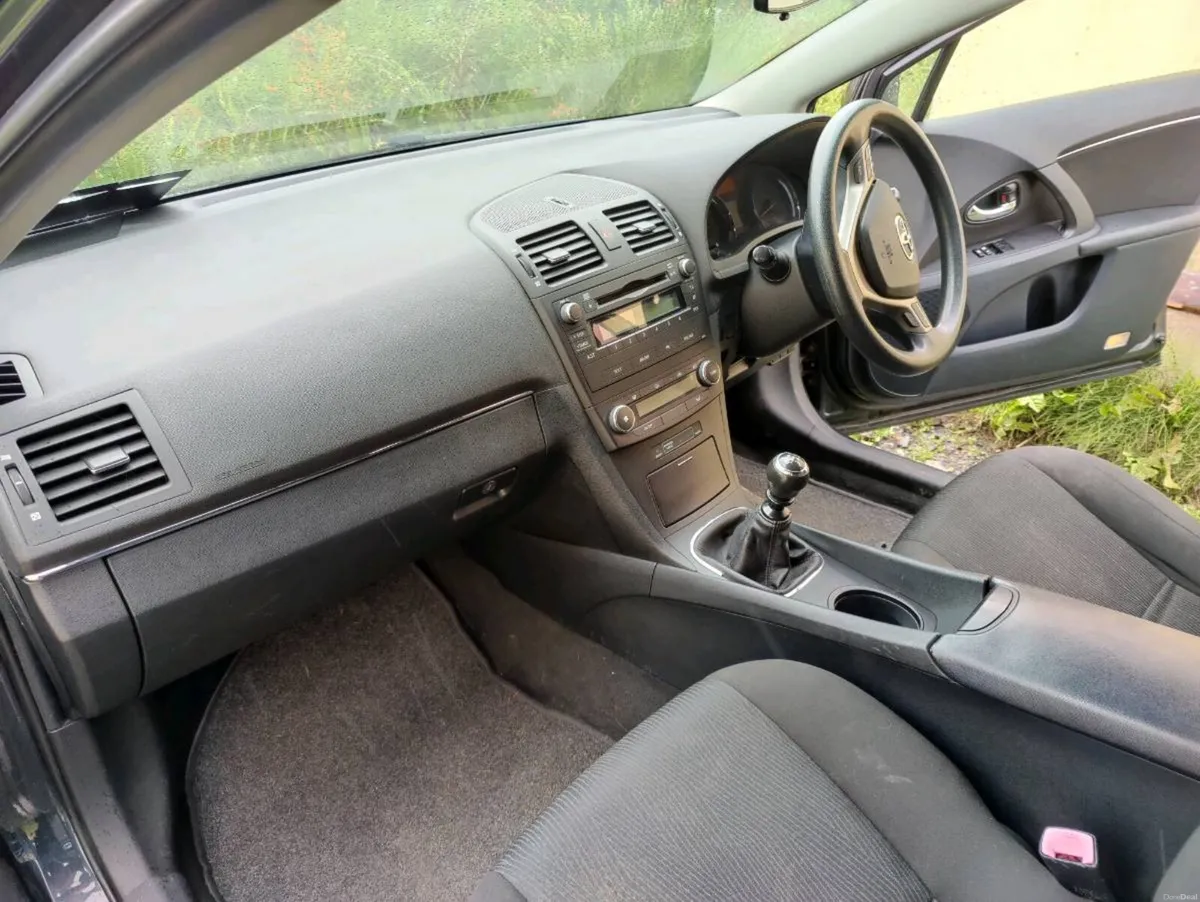 Toyota Avensis 2.0 D-4D Estate – 2010 - Diesel - Image 5
