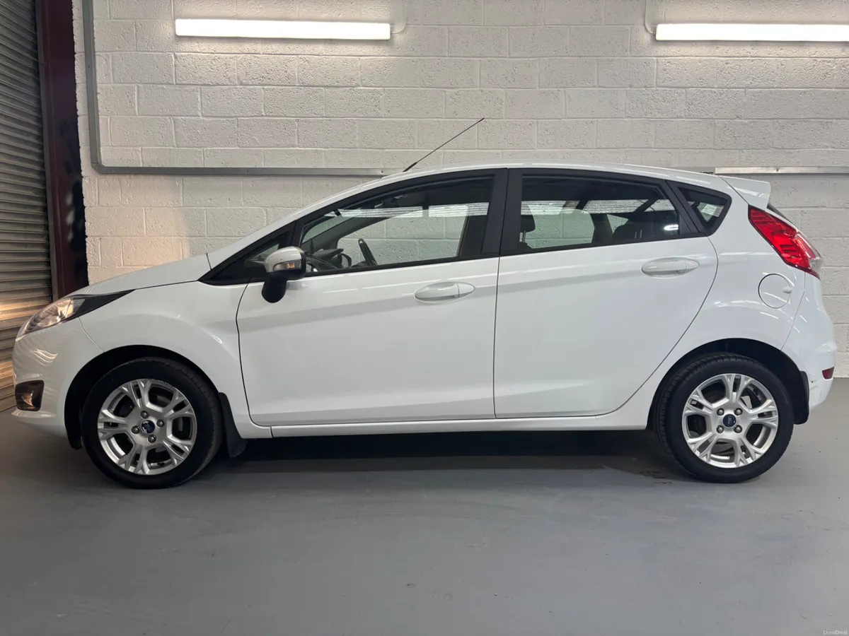 2015 (151) Ford Fiesta | 1.25 Zetec | Low KM - Image 5