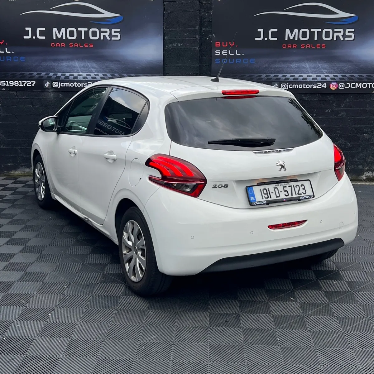 2019 Peugoet 208 (Low KM) Automatic - Image 4
