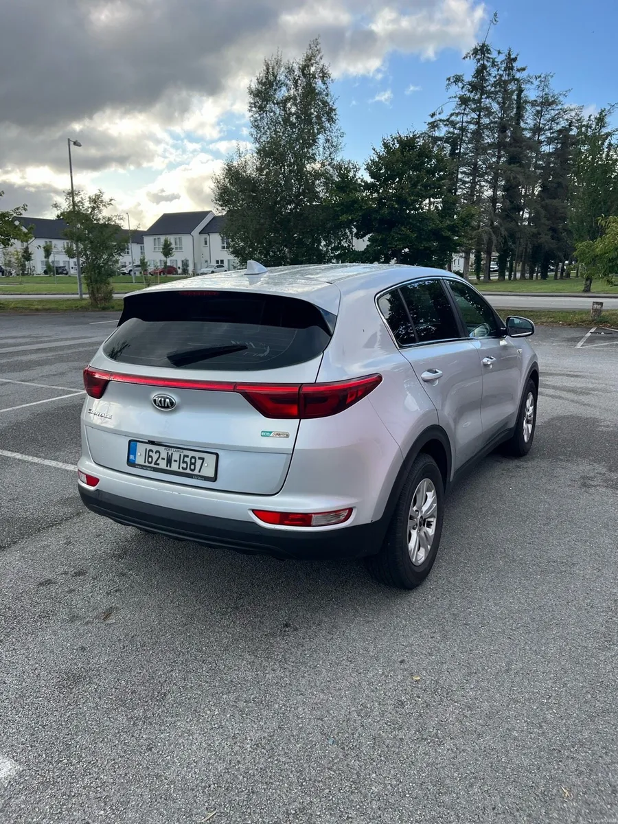 Car - Image 5