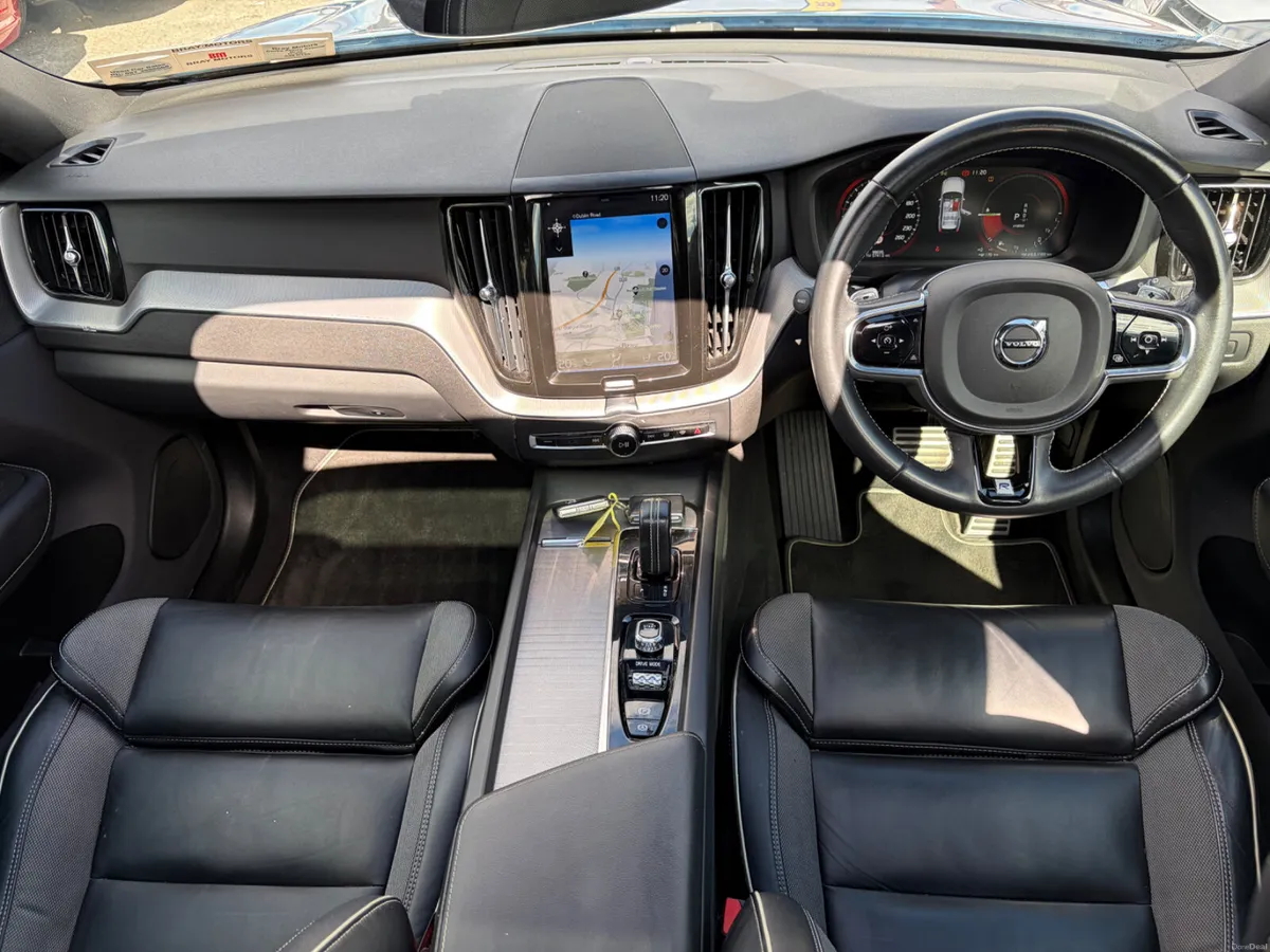 2019 Volvo XC60 T8 R-Design Twin Engine AWD Automa - Image 2