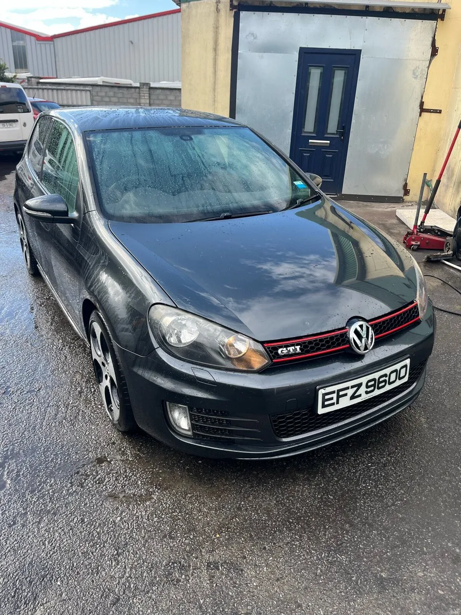 Car - Image 1