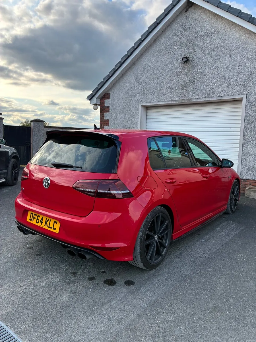 Volkswagen Golf 2015 - Image 1