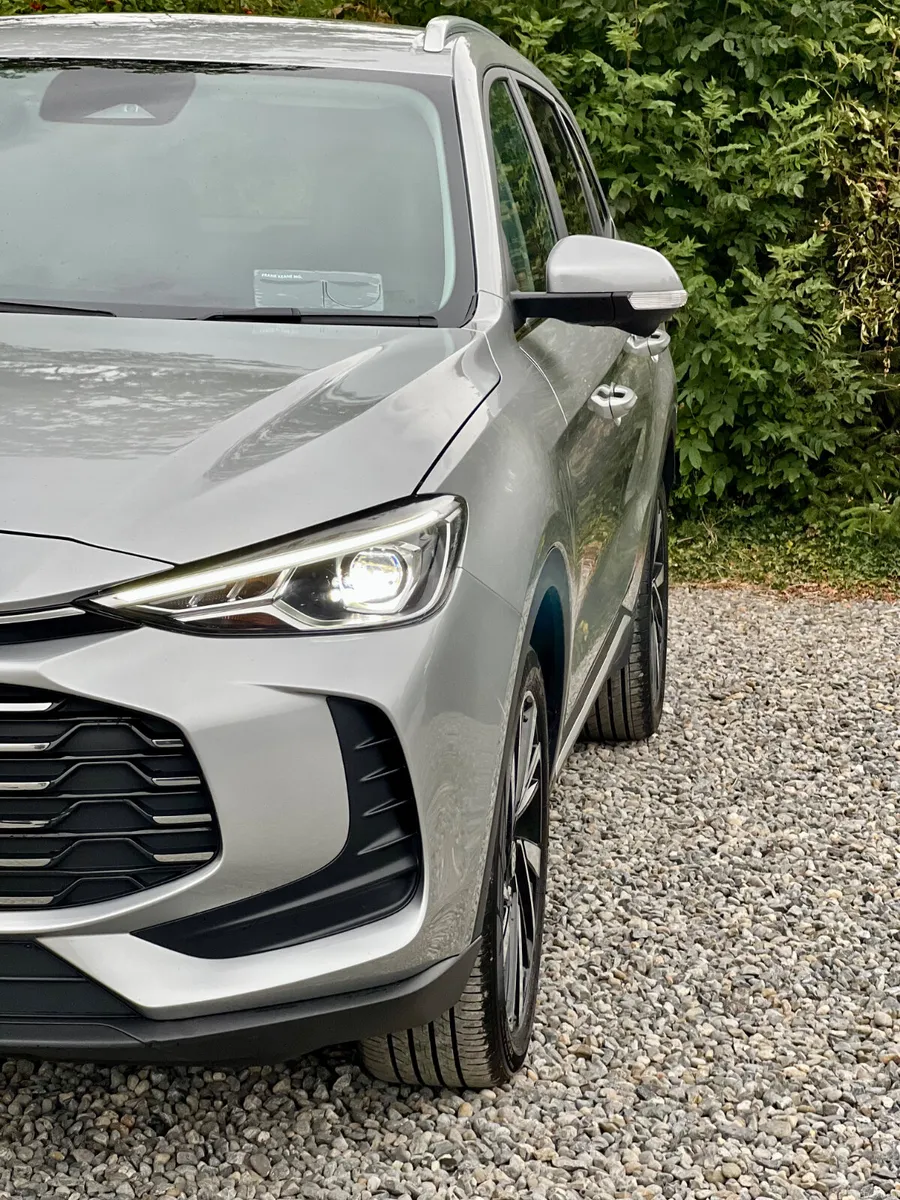 2025 MG ZS Exclusive 1.5 HEV Hybrid Automatic - Image 6