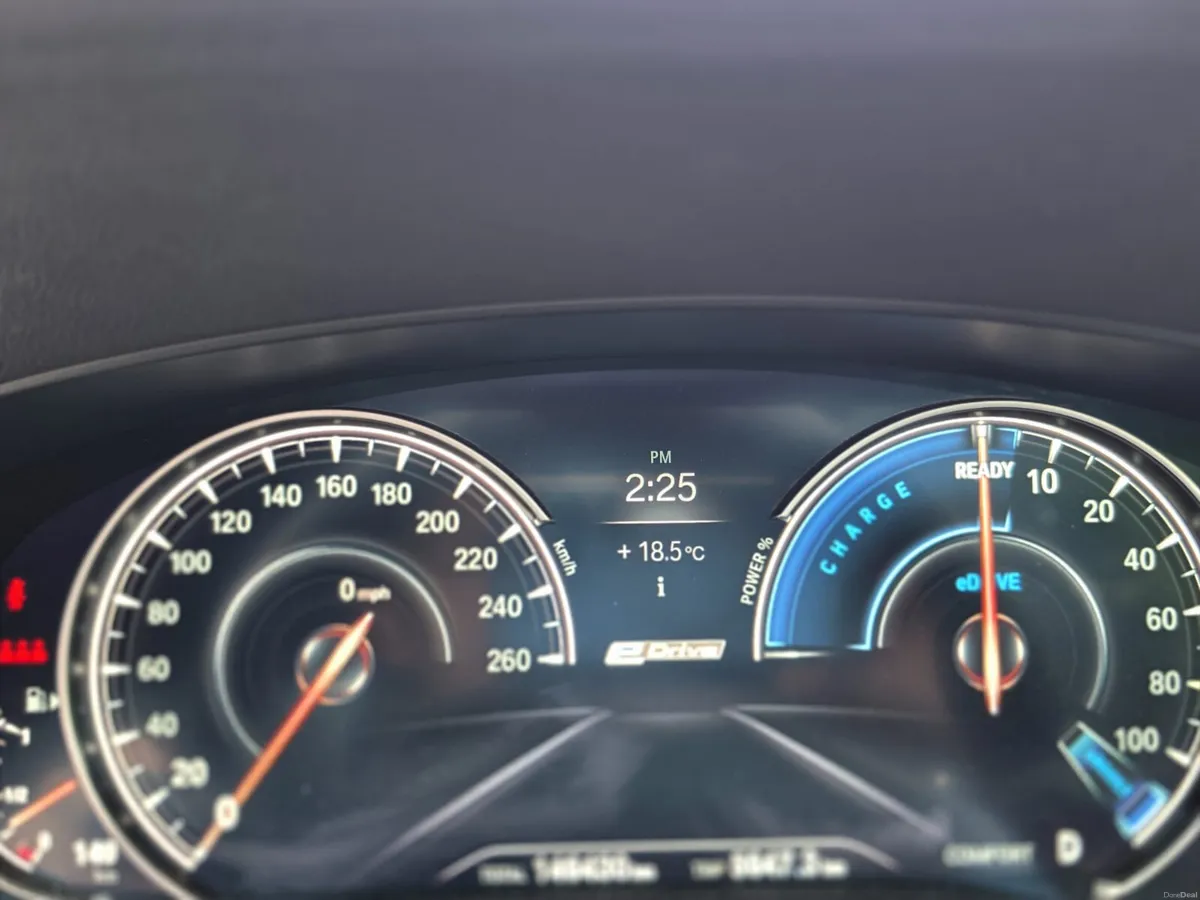 BMW 5-Series 2018 530e m sport - Image 6