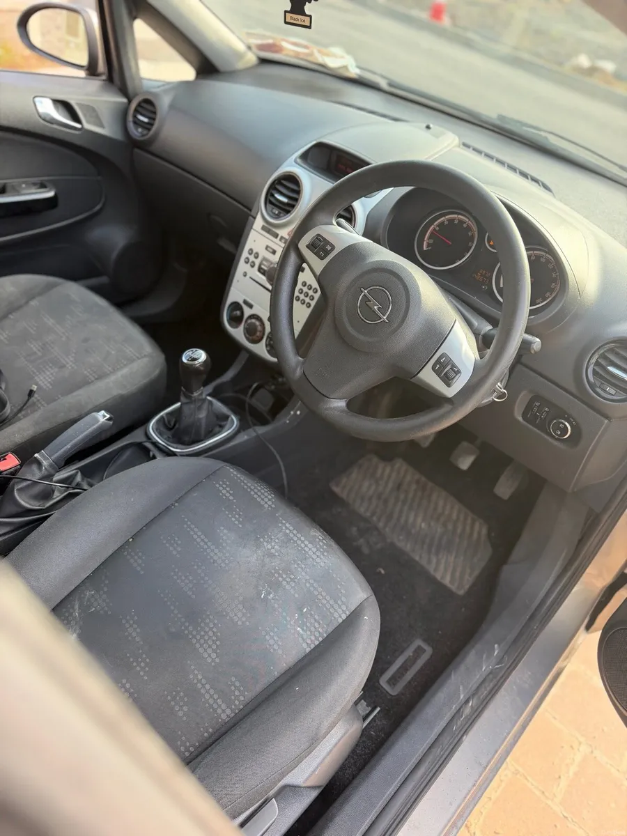 Opel Corsa 2013 1.2l - Image 5