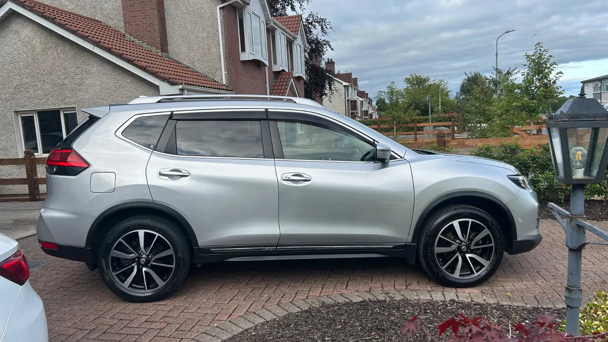 Nissan X-Trail 1.3 petrol automatic 7 seater - Image 2