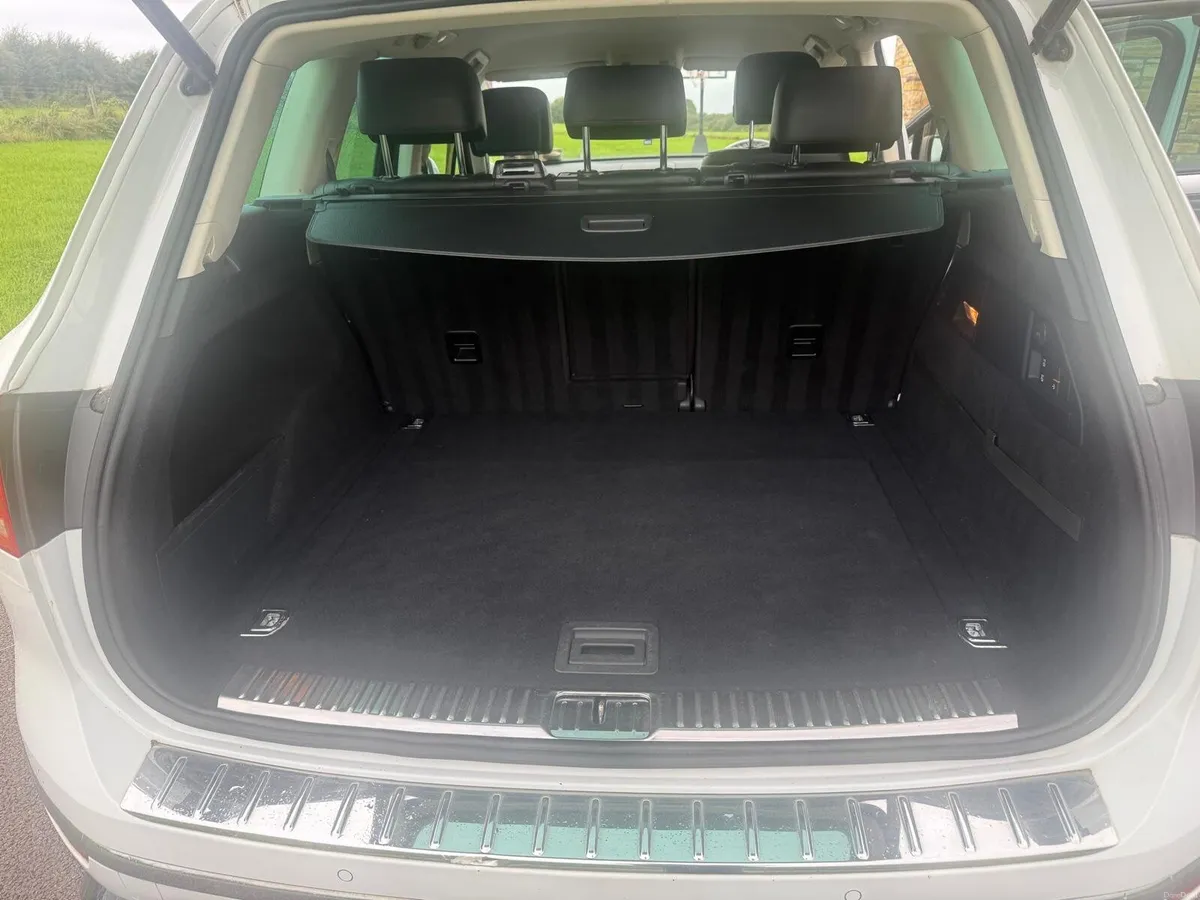 Volkswagen Touareg 2018 - Image 1