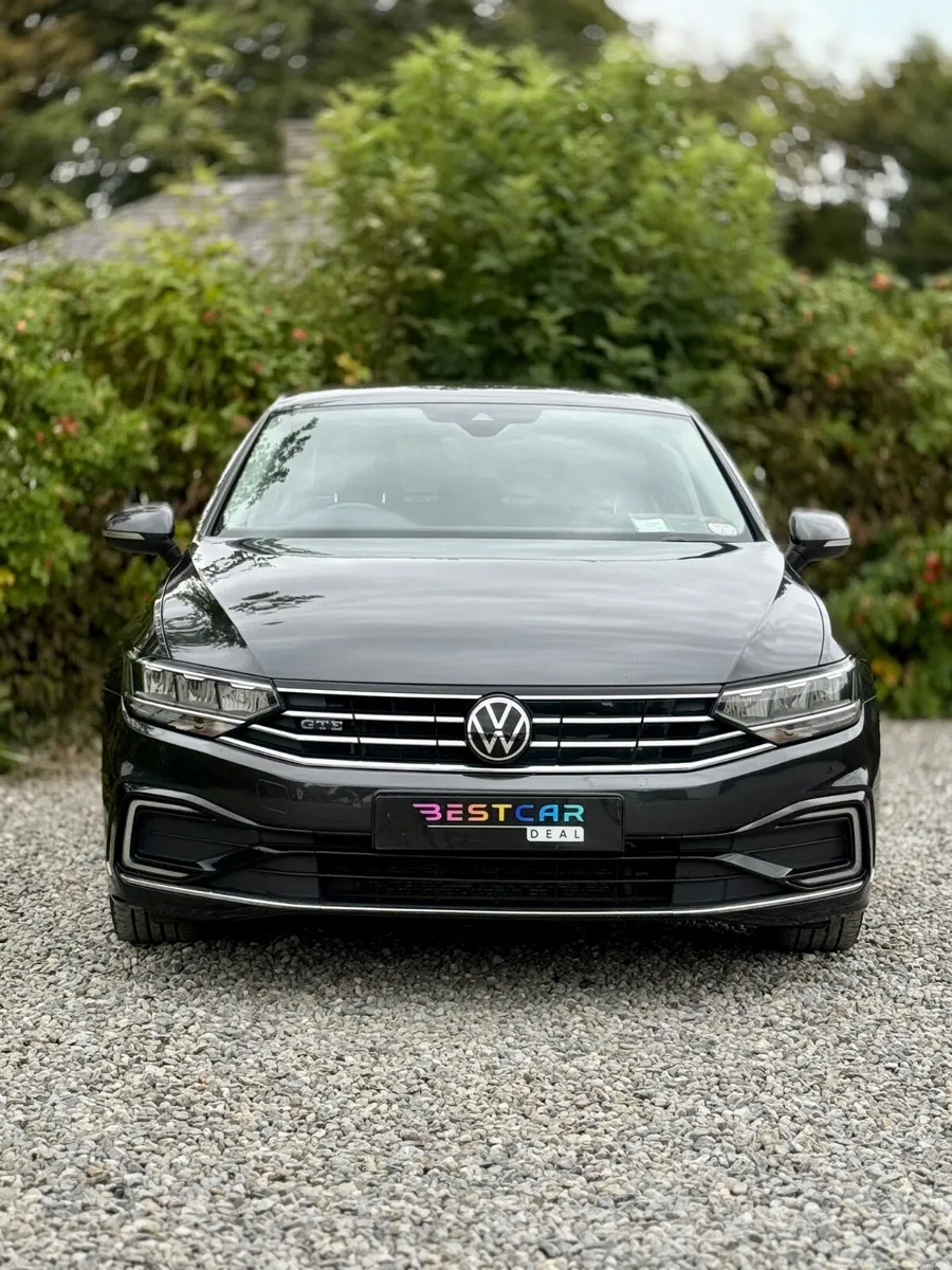 2021 Vw Passat GTE 1.4 TSI PHEV 218HP DSG  Auto - Image 4