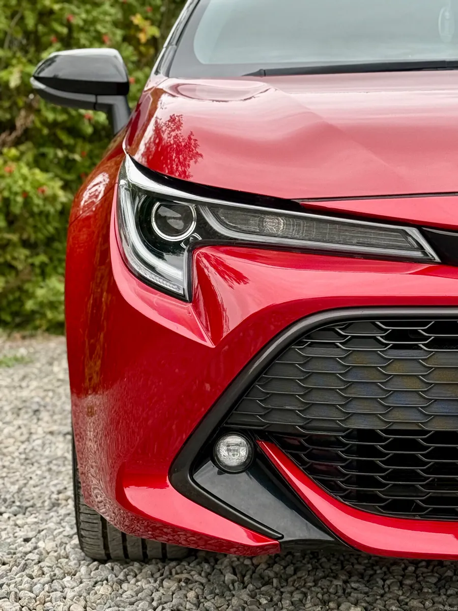2019 Toyota Corolla Luna Sport 1.8Hybrid Automatic - Image 6
