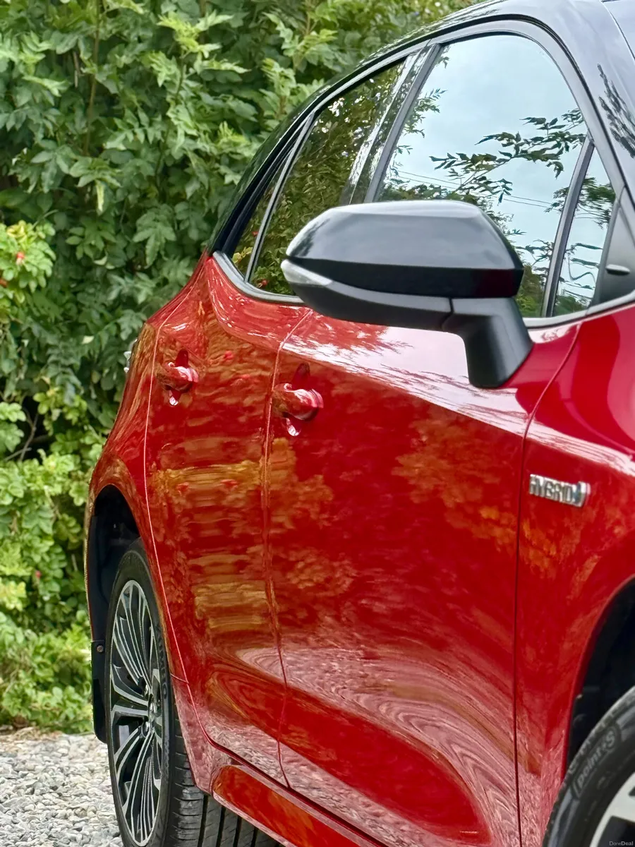 2019 Toyota Corolla Luna Sport 1.8Hybrid Automatic - Image 4