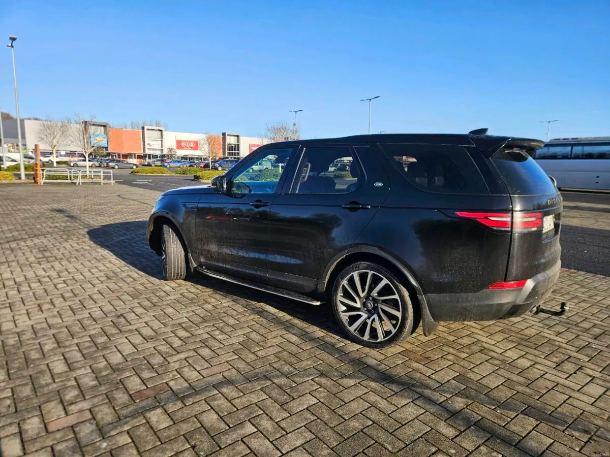 Landrover Discovery 7 seater - Image 3