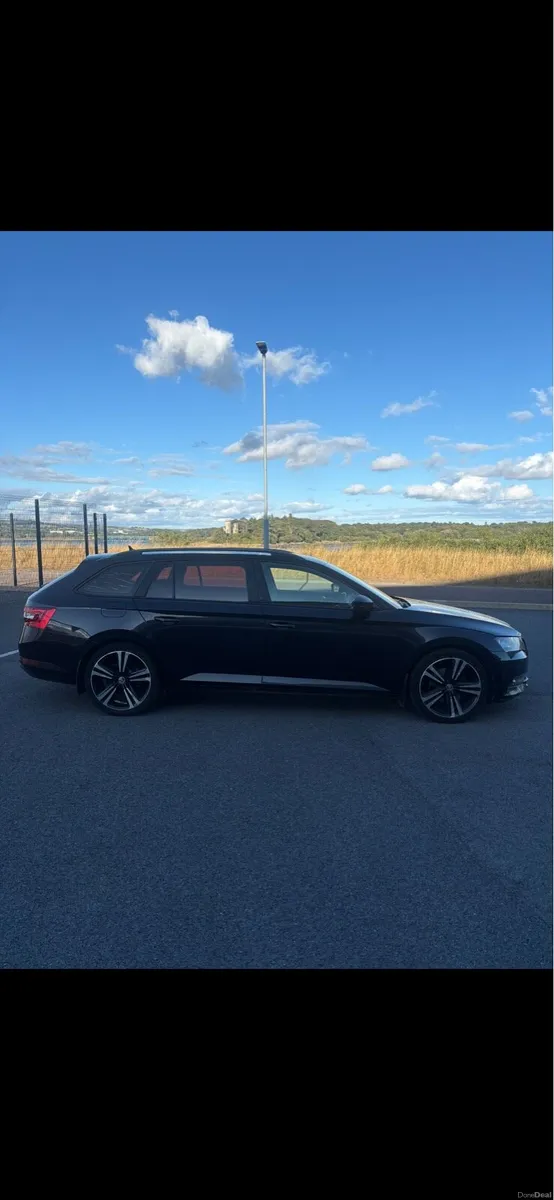 Skoda superb estate - Image 3