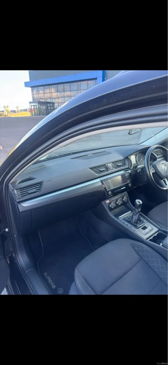 Skoda superb estate - Image 6