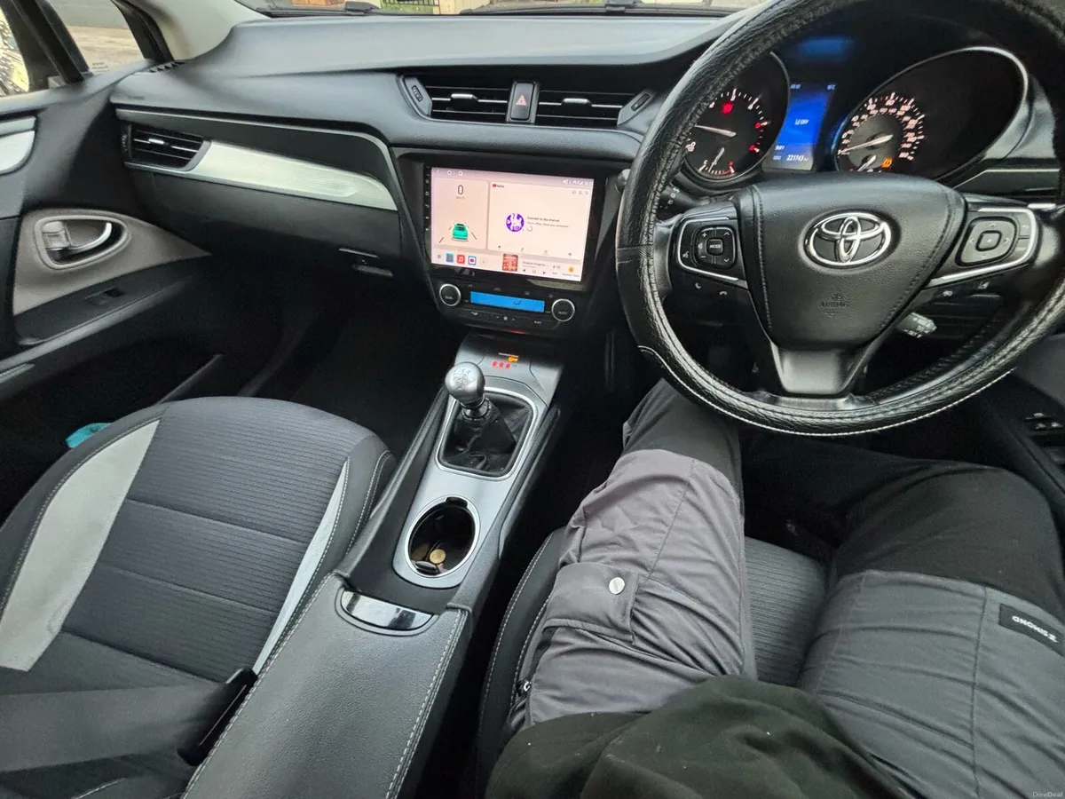 2018 Toyota avensis - Image 6