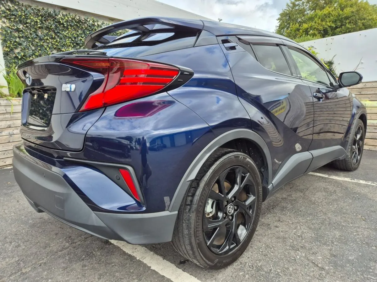 Toyota C-HR 1.8 HYBRID / SOL G-PACK NERO EDITION / - Image 5