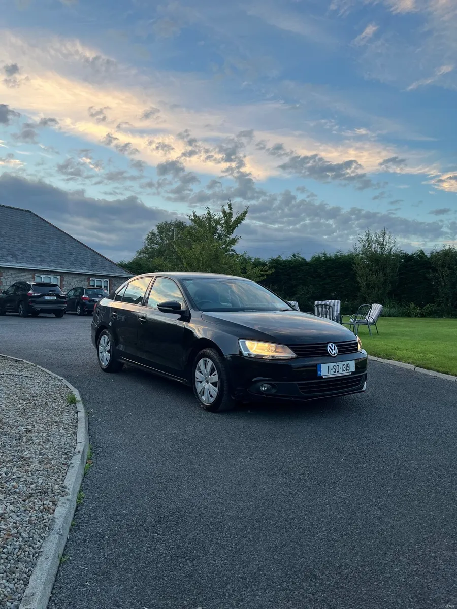 Volkswagen Jetta 2011 - Image 1