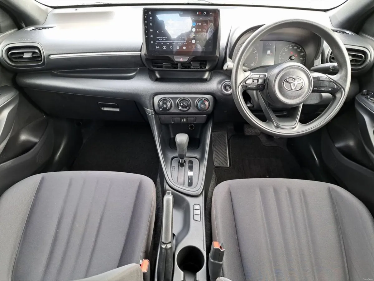 Toyota Yaris X AUTO - Image 3
