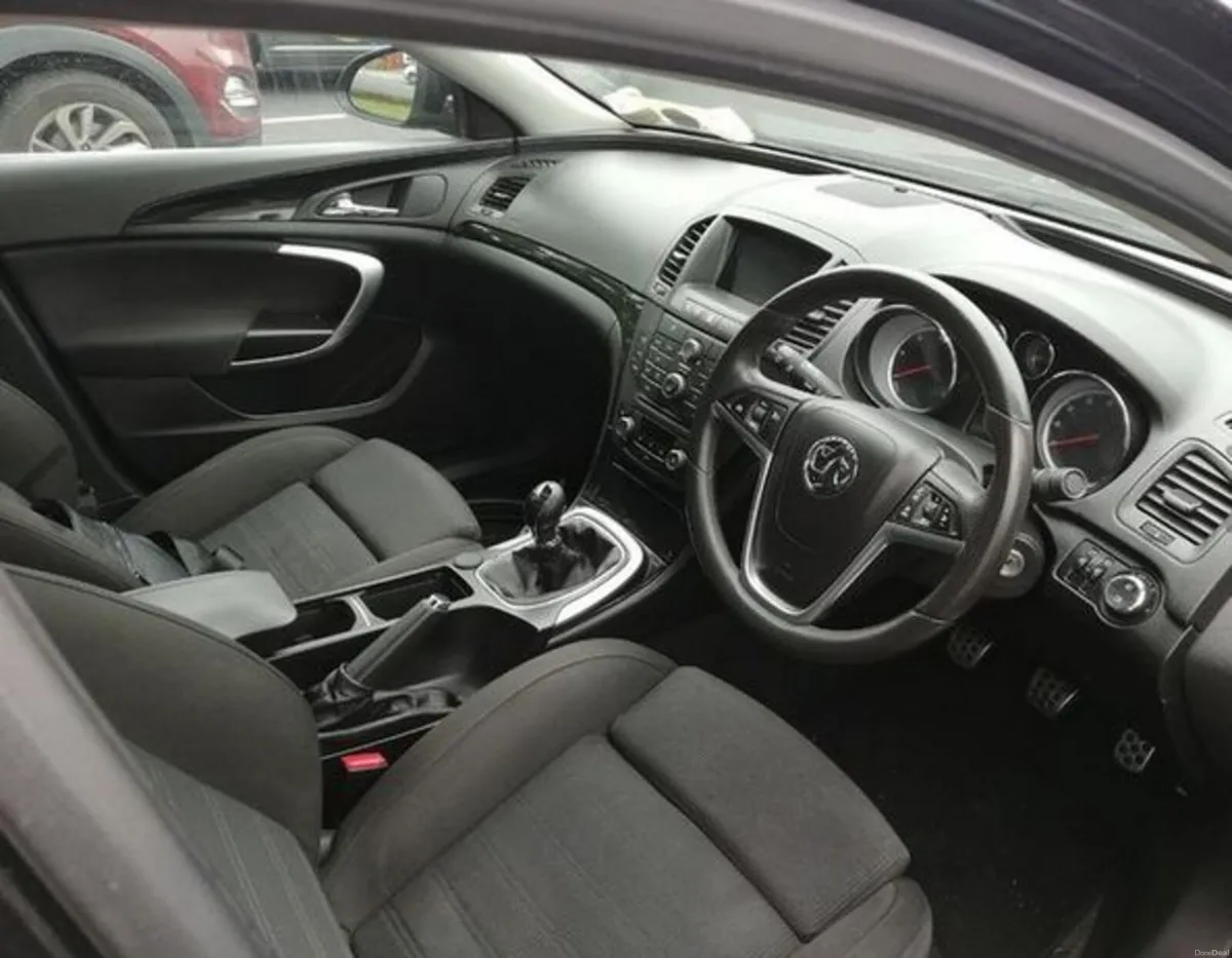 Vauxhall Insignia 2009 - JUST PASSED NCT 10/2027 - Image 4