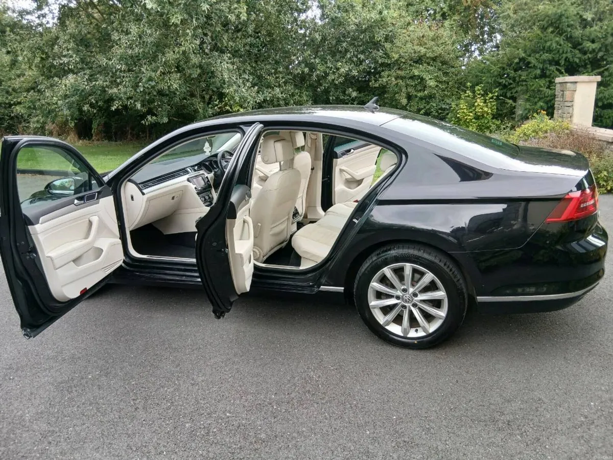 Car - Image 3
