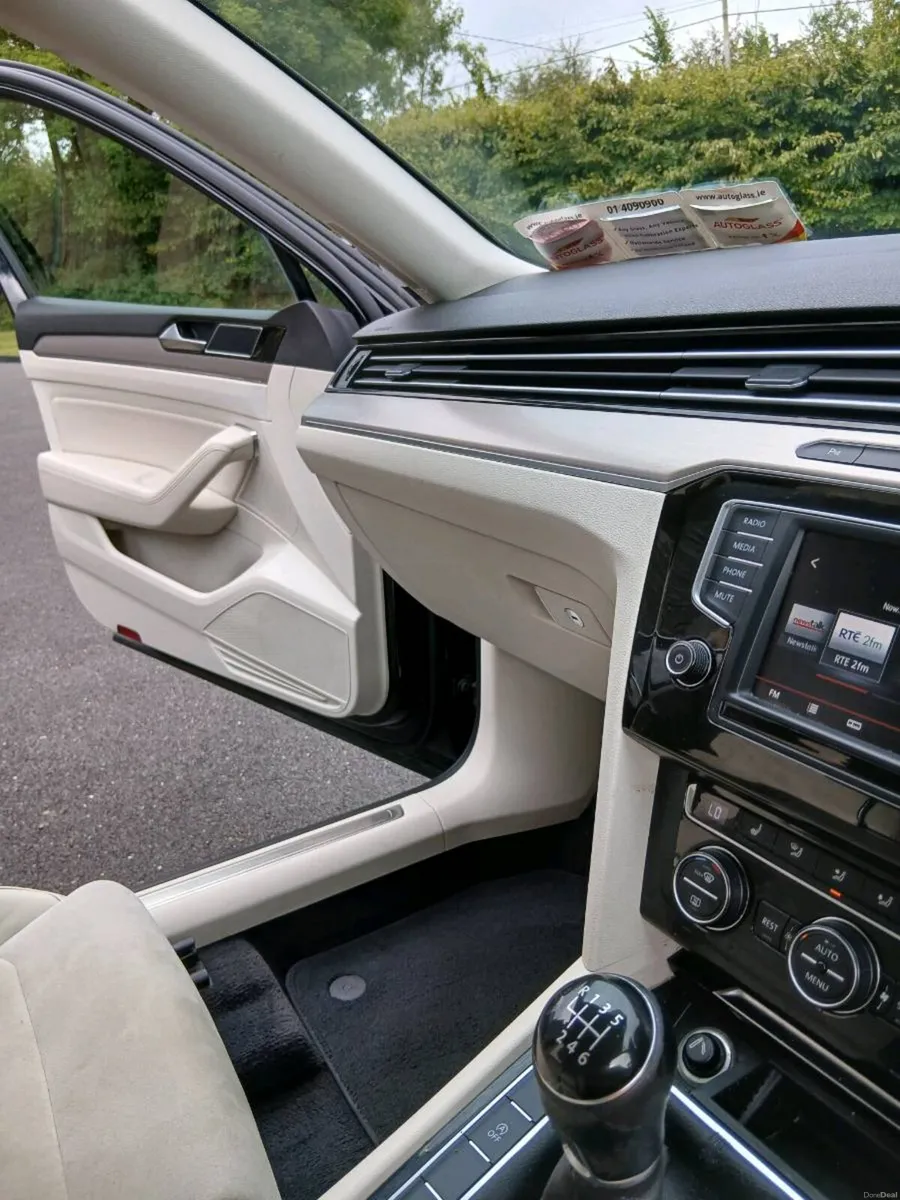 Car - Image 5