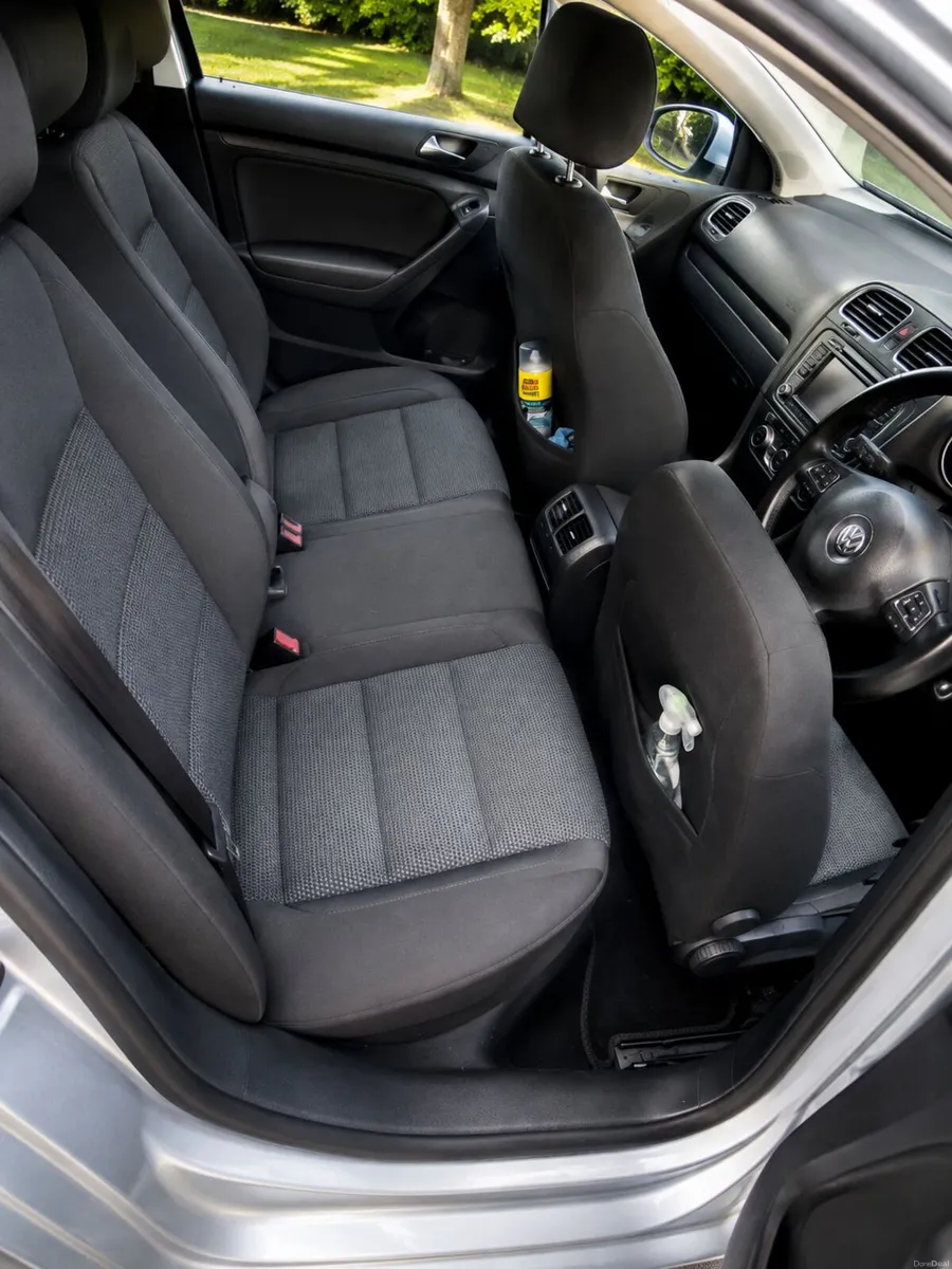 Volkswagen Golf 2011 - Image 3