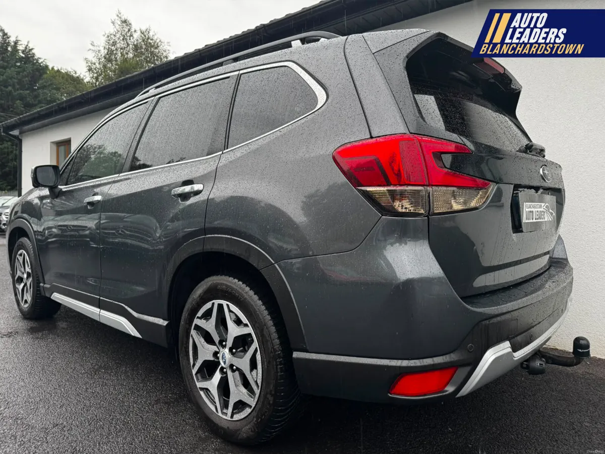 SUBARU FORESTER 2.0I E-BOXER XE MHEV AWD AUTO - Image 4