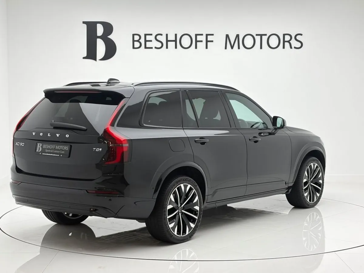 Volvo XC90 T8 PLUS 7 SEATER=LIGHT INTERIOR//PAN RO - Image 5