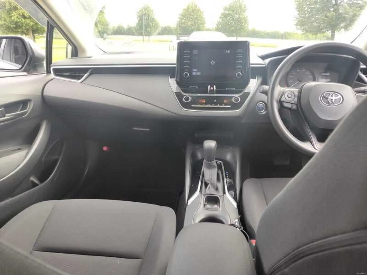 2021 Toyota Corolla Hybrid |Perfect Condition! ONLY 54,919 KM| NCT till| 2028 | Taxed | Full Service History - Image 4