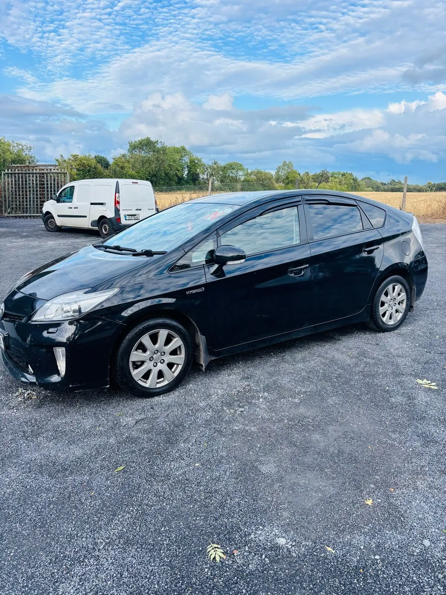 Toyota Prius Hybrid Automatic - Image 2