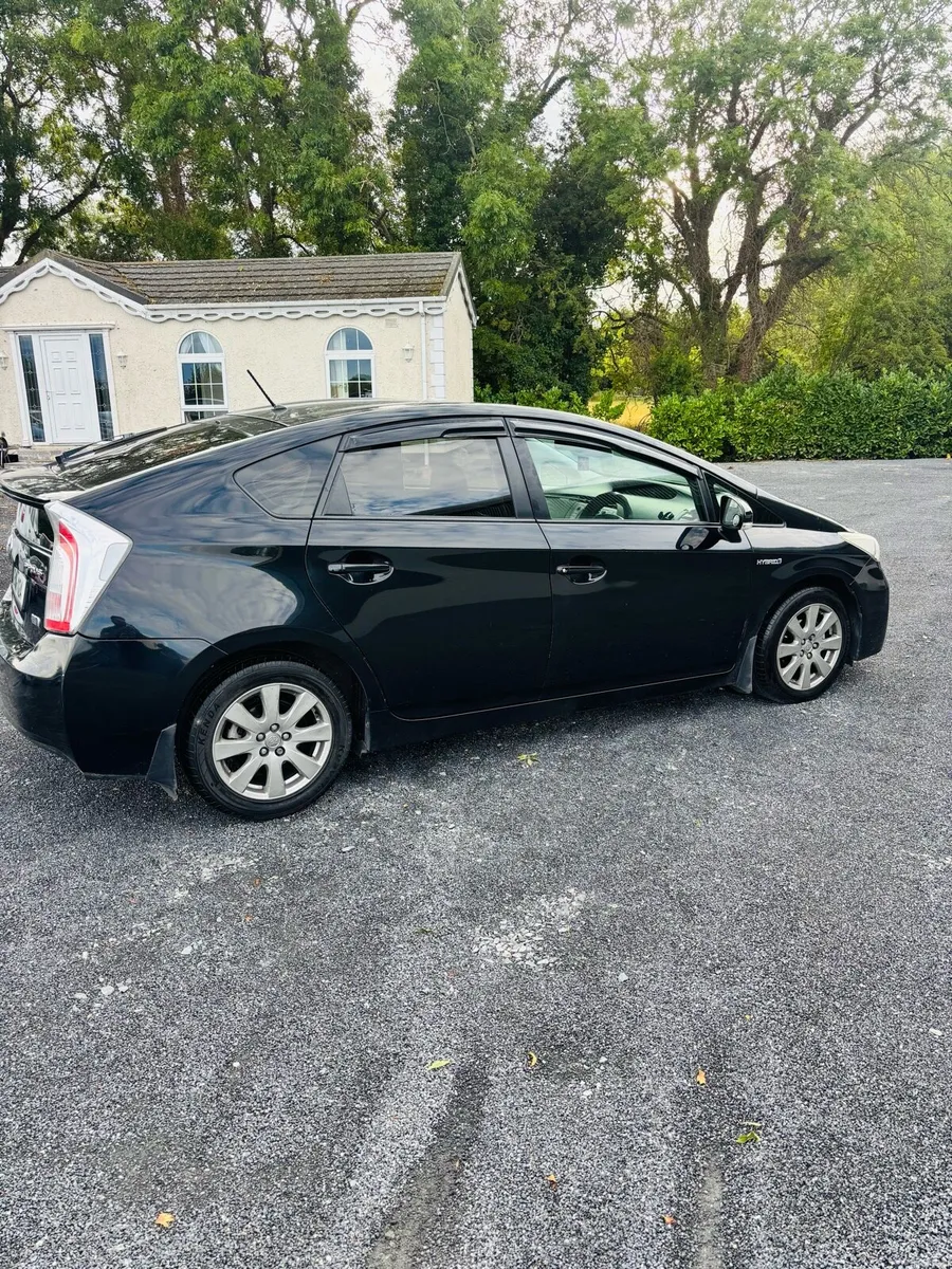 Toyota Prius Hybrid Automatic - Image 4