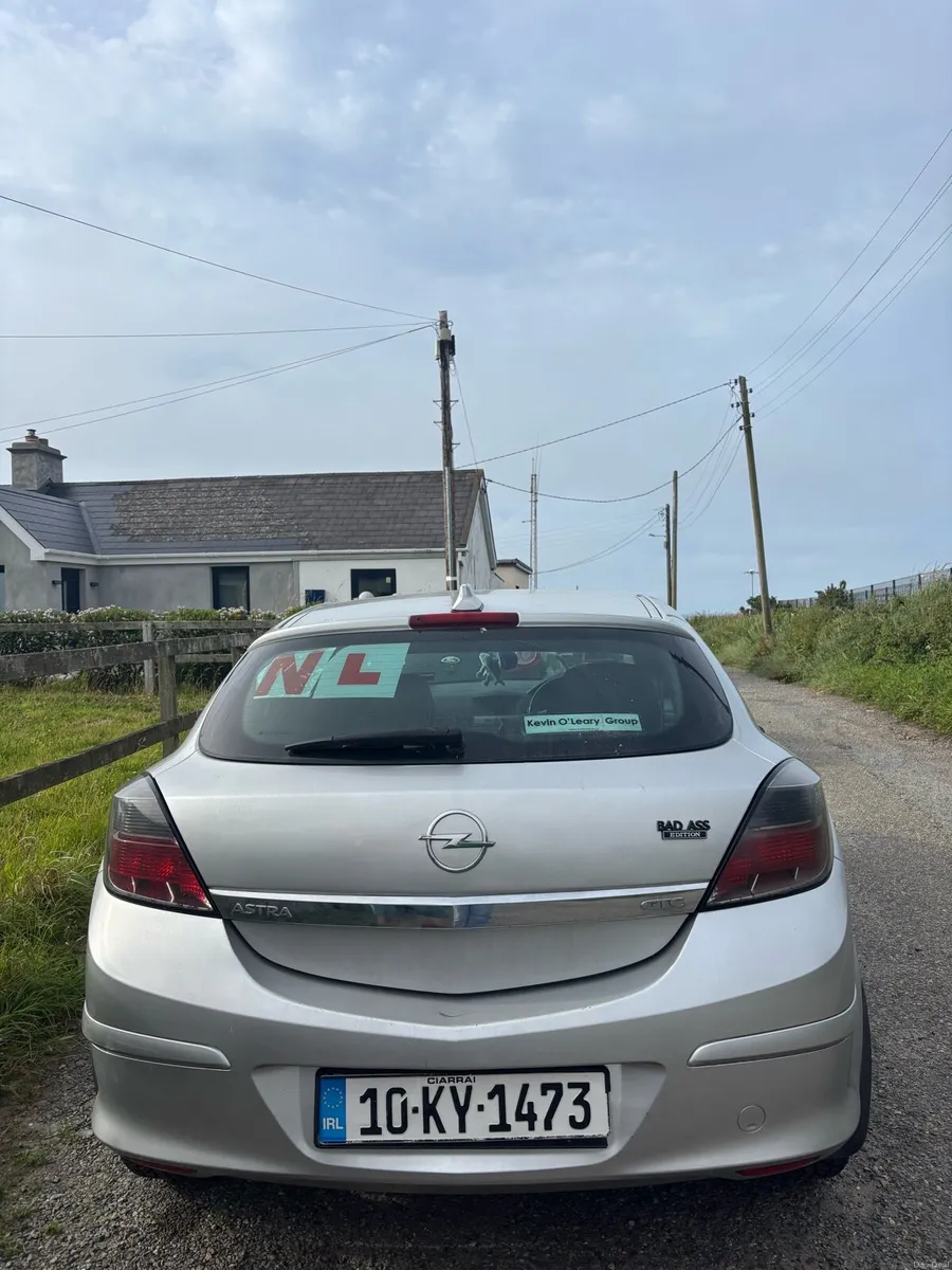 Opel Astra 2010 - Image 6