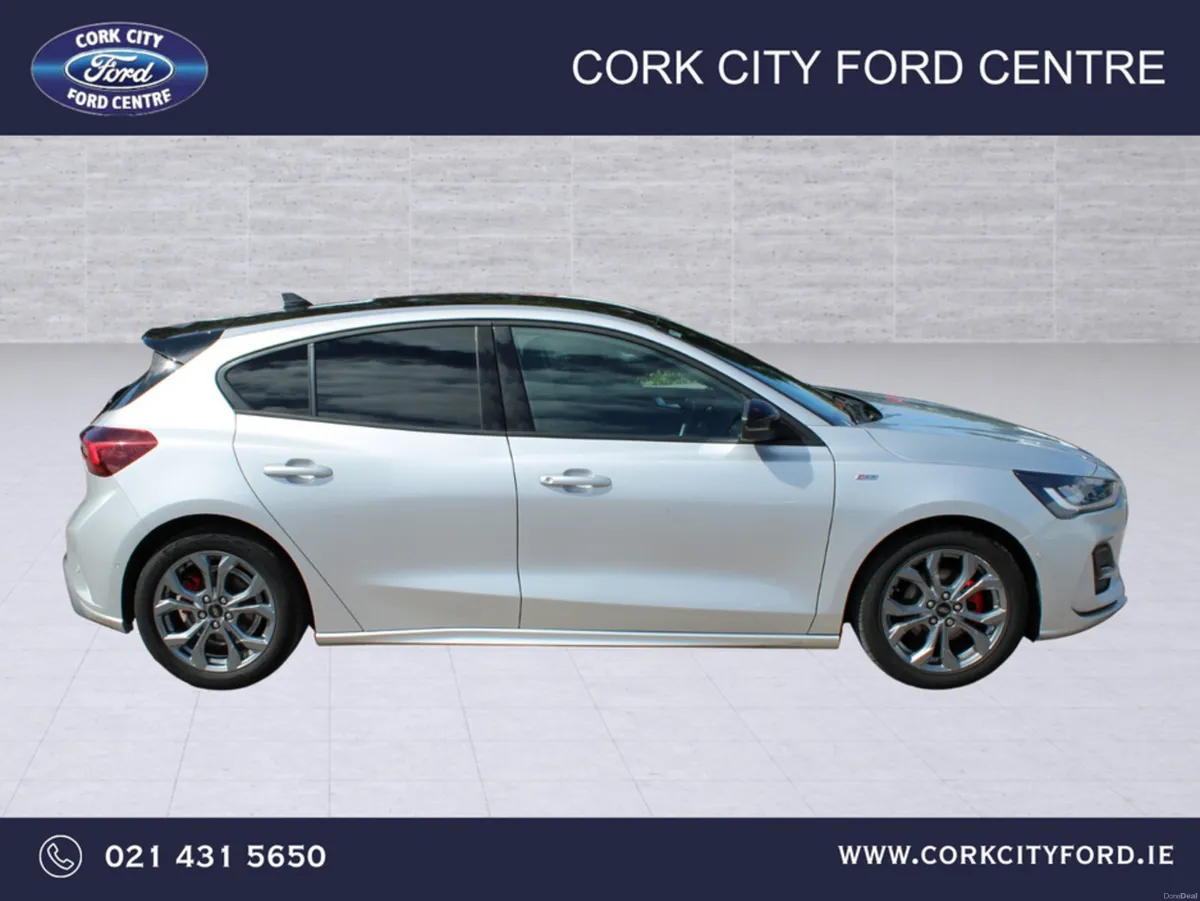 Ford Focus ST-LINE 1.0T 125 M6 FWD 4DR - Image 3