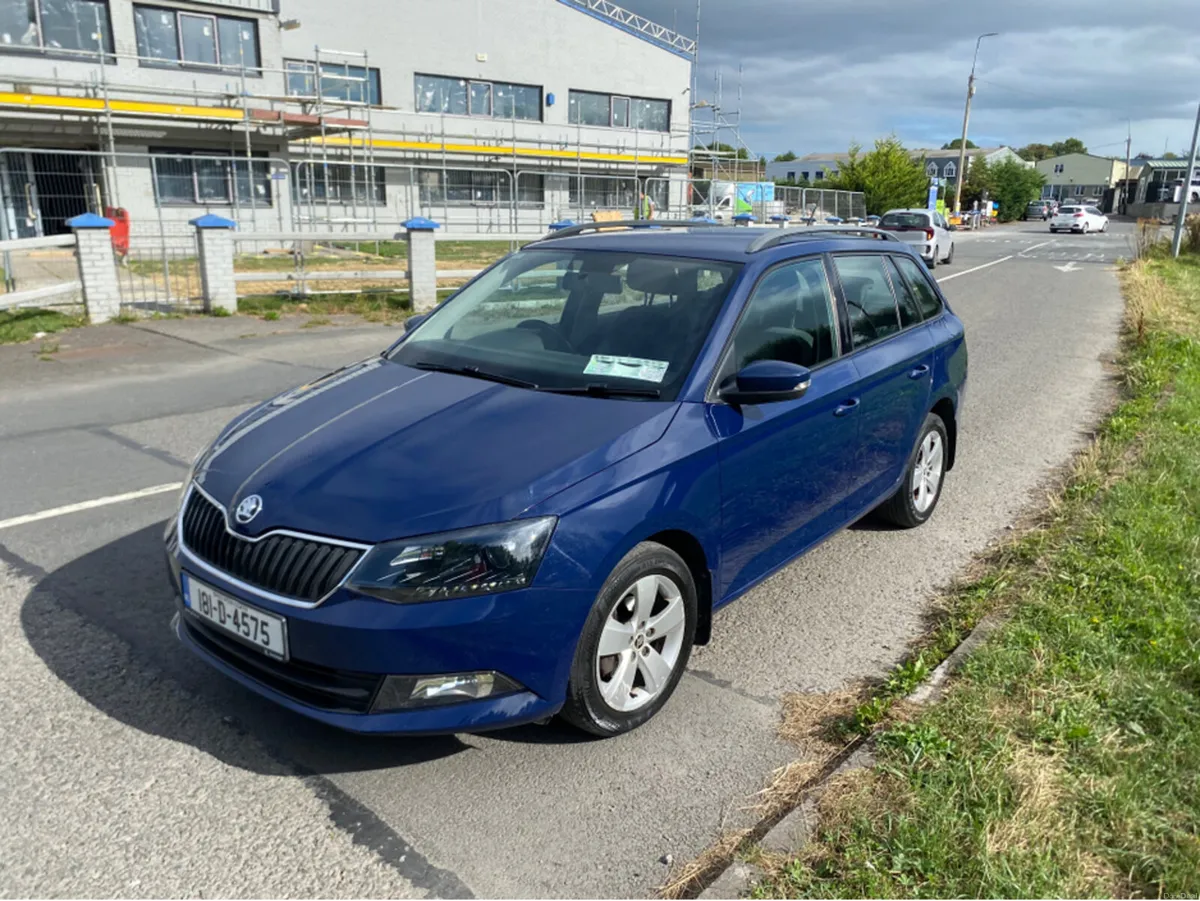 Skoda Fabia Combi AMBITION 1.2 TSI 90HP 4 4DR - Image 2