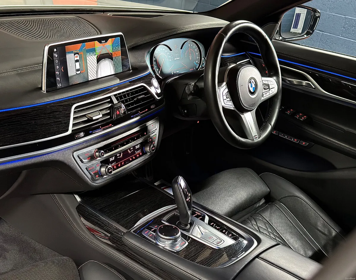 2018 BMW 7-Series 740E M-Sport Hybrid - LOW KMS - Image 4