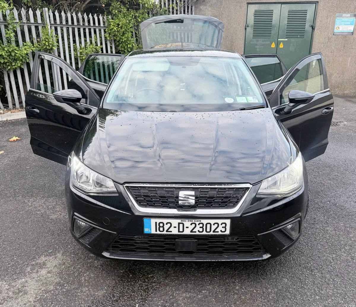 SEAT IBIZA 2018 BLACK 1.6 DIESEL - Image 1