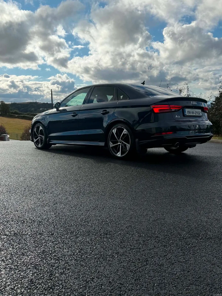Audi A3 Audi A3 1.6 TDI 116BHP S-LINE SALOON - Image 4