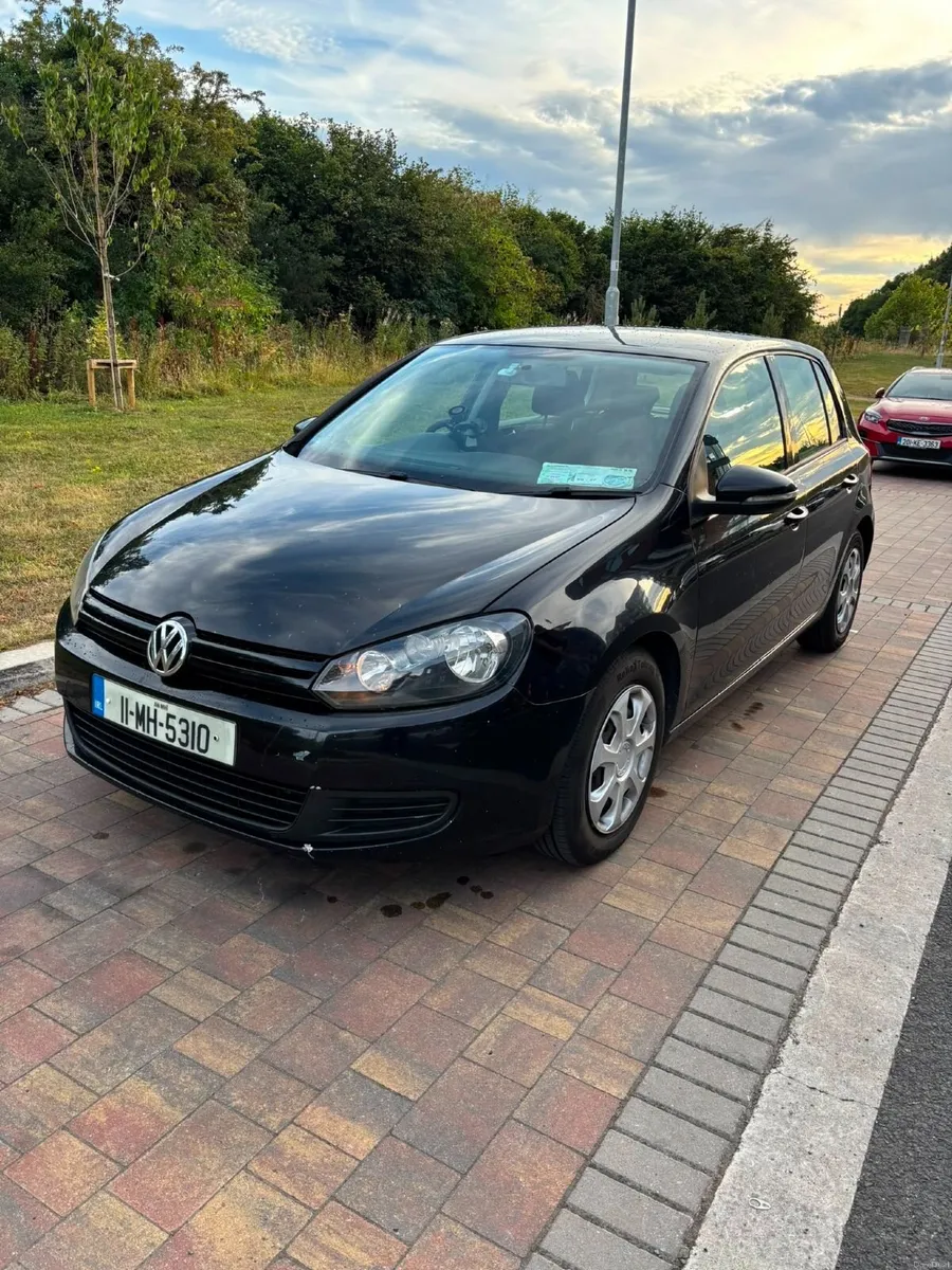 Volkswagen Golf 2011 - Image 1