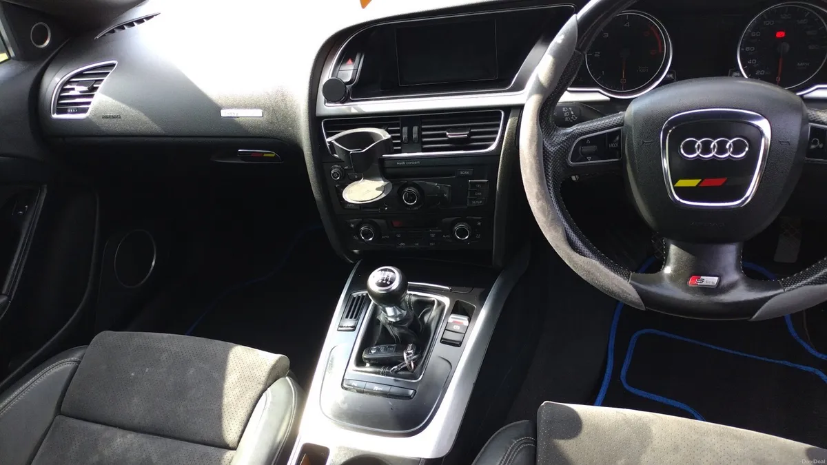 Audi A5 2010 - Image 5