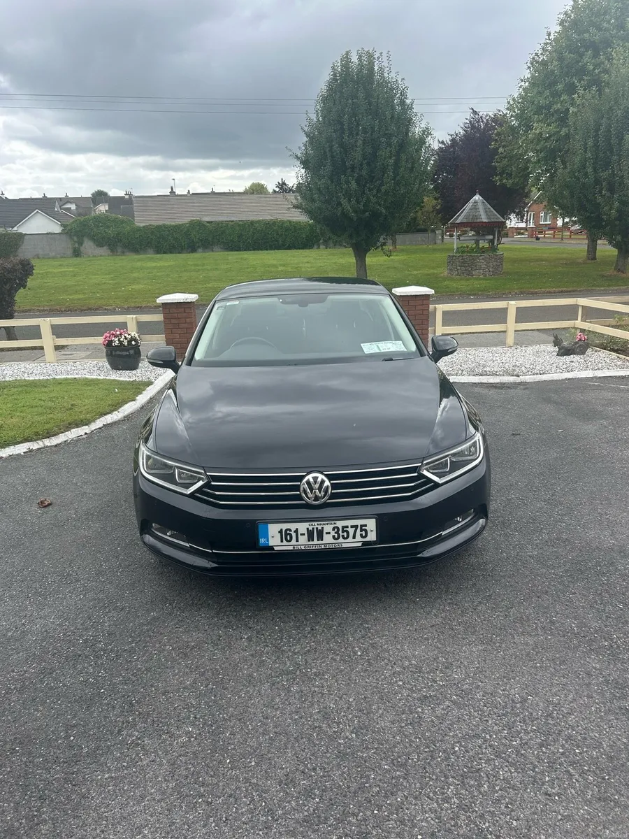 Volkswagen Passat - Image 3