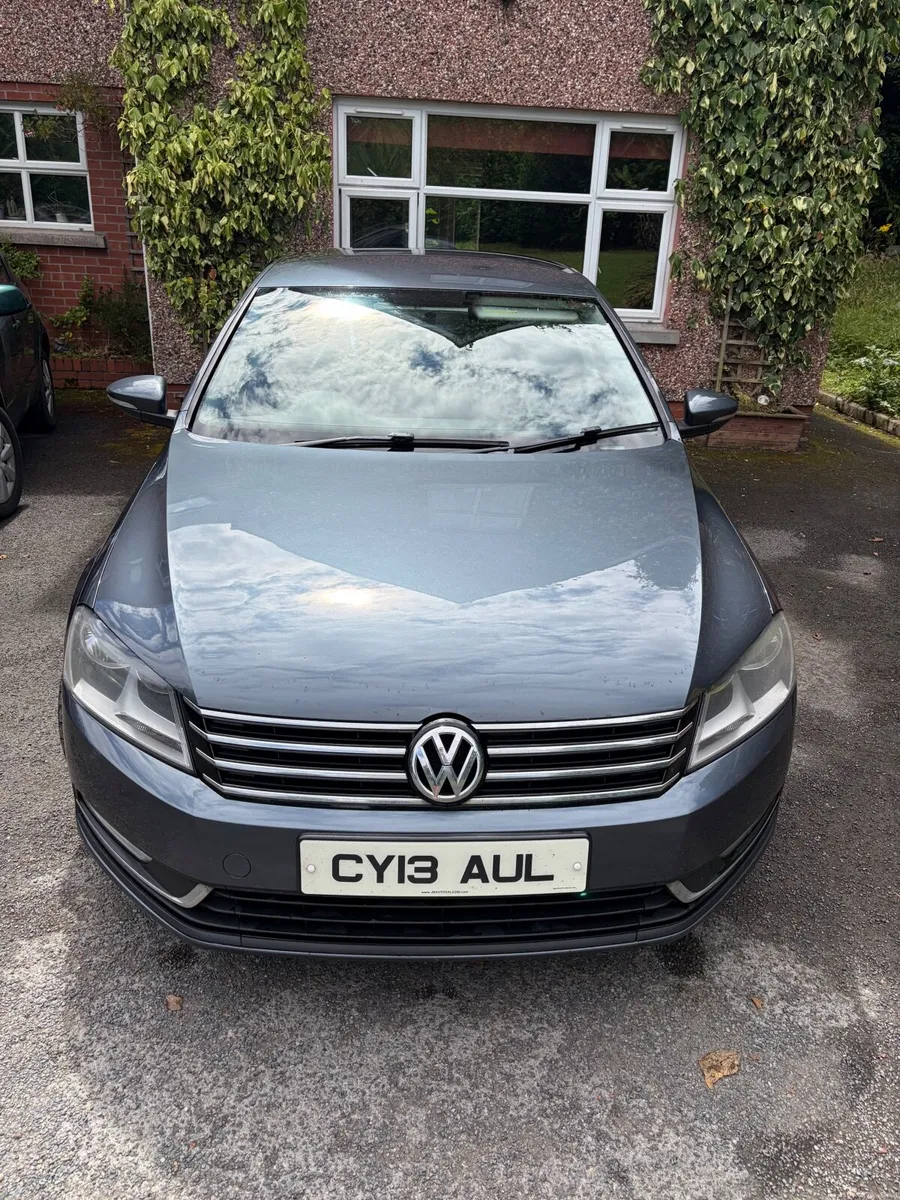 Volkswagen Passat 2013 - Image 1