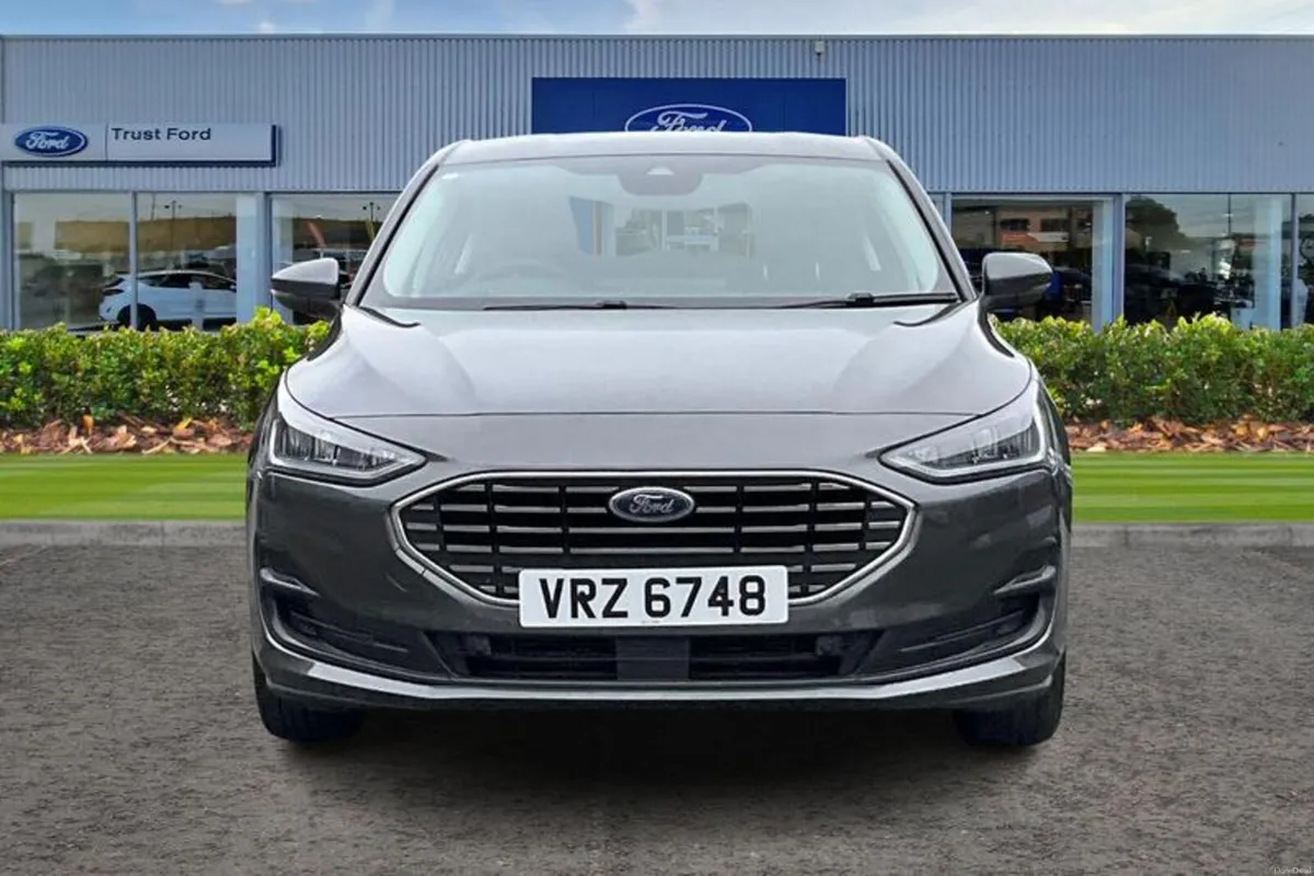 Ford Focus 1.0T EcoBoost MHEV Titanium Hatchback 5 - Image 6