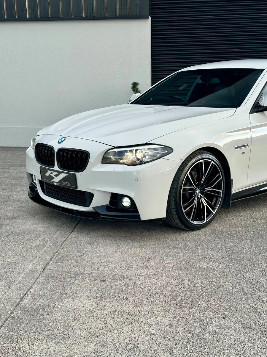 2016 BMW 520D AUTO MSPORT MPERFORMANCE - Image 2