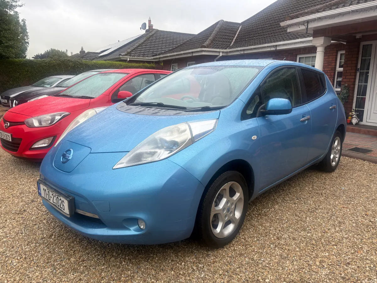 Nissan Leaf 2011 EV automatic - Image 1